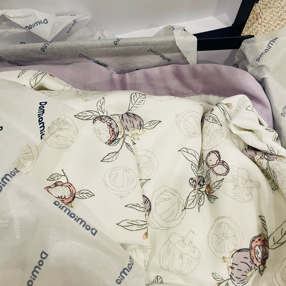 NIB Domiamia bamboo cotton blend Muslin baby blanket - Picture 2 of 4